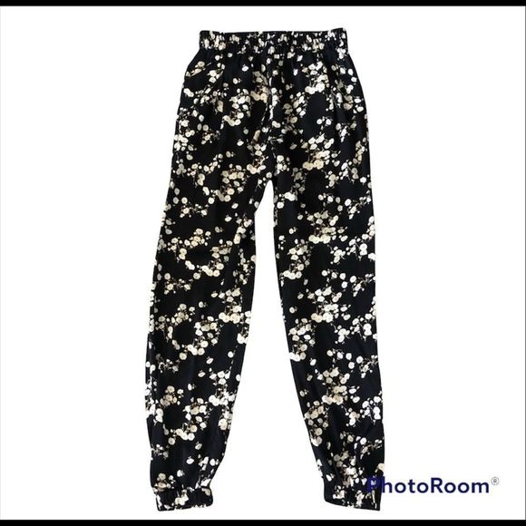 Zara Pants - Zara Silk Jogger 70’s floral Pants - S